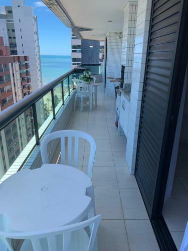 Apartamento Canto Do Forte de 130m2, Apenas 100mts Da Praia