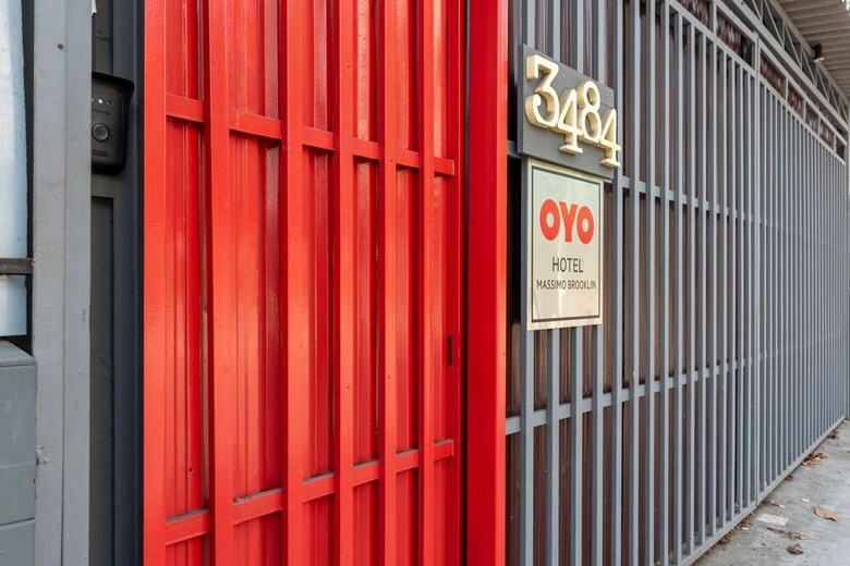 Oyo Hotel Massimo Brooklin
