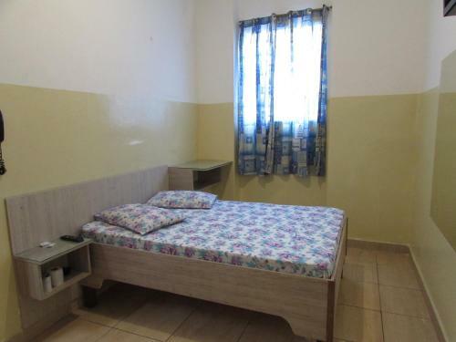 Albergue Hospedaria Meni Sob Nova Dire��o Pr�ximo Ao Br�s E 25 de Mar�o