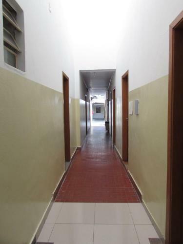 Albergue Hospedaria Meni Sob Nova Dire��o Pr�ximo Ao Br�s E 25 de Mar�o