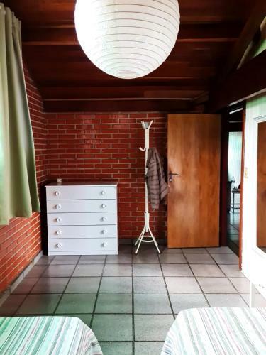 Casa Perto Da Areia Em Guaeca Com Wifi E Churrasq