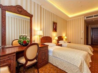 Sk Royal Hotel