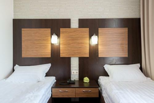 Hotel H