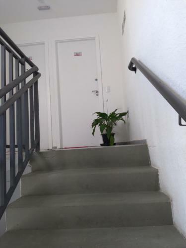 Apartamento Apto Inteiro 2q Pr�ximo Aerop Confins