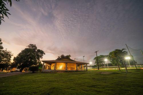 Hostal Vit�ria Da Serra Pousada