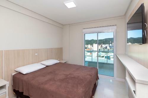Apartamento 2 Dormit�rios A 80 Metros Do Mar