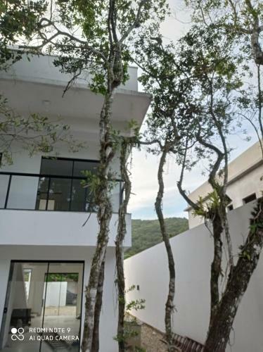 Casa Com Dois Pavimentos Nova, Em Mariscal