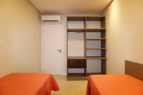 Apartamento 1089 - Praia de Bombinhas Nov�ssimo 02 Dormit�rios
