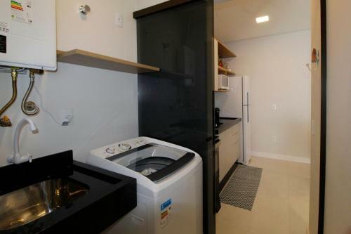 Apartamento 1089 - Praia de Bombinhas Nov�ssimo 02 Dormit�rios