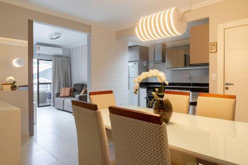 Apartamento L050 - Edif�cio Shangril� 102