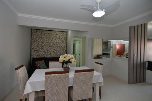 Apartamento L050 - Edif�cio Shangril� 102