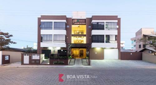 Aluguel de Apartamento Duplex 10 Para 5 Pessoas Em Bombas