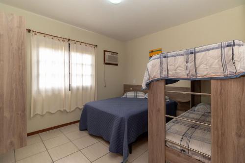 Apartamento 2 Dormit�rios A 190 Metros Da Praia de Bombas - An 08