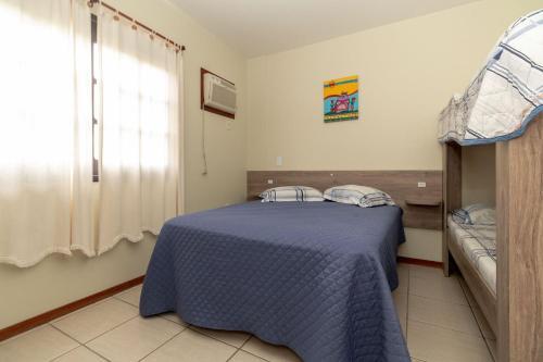 Apartamento 2 Dormit�rios A 190 Metros Da Praia de Bombas - An 08