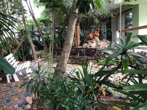 Dax Bombinhas Hostel