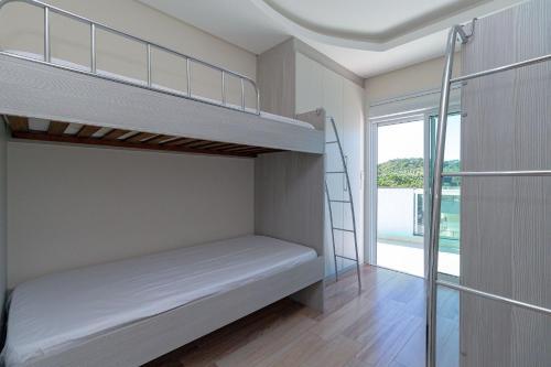 Aluguel Apartamento 4 Su�tes Com Jacuzzi Bombas Sc