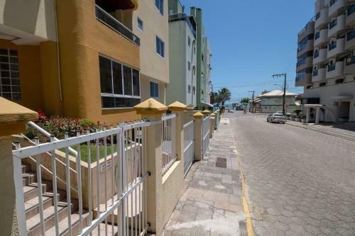 Aluguel Apartamento 3 Quartos S 1 Su�te 100m Mar Bombas Sc