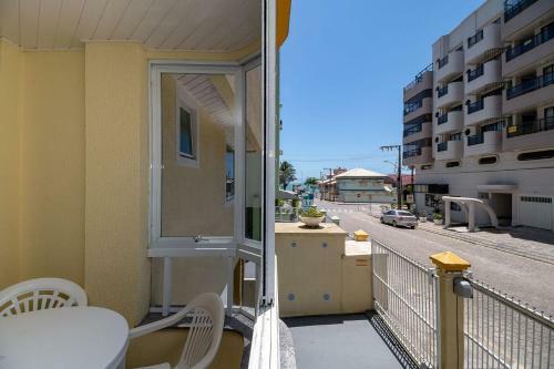 Aluguel Apartamento 3 Quartos S 1 Su�te 100m Mar Bombas Sc