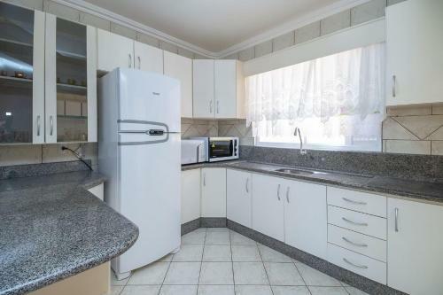 Aluguel Apartamento 3 Quartos S 1 Su�te 100m Mar Bombas Sc