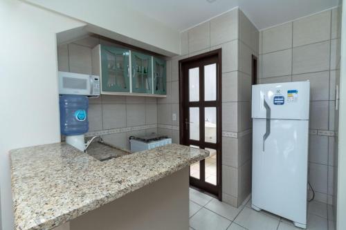 Apartamento 2 Dormit�rios A 190 Metros Da Praia de Bombas - An 06
