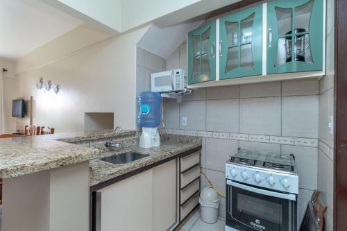 Apartamento 2 Dormit�rios A 190 Metros Da Praia de Bombas - An 06