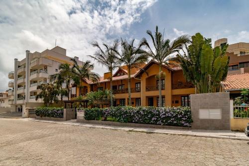 Apartamento 2 Dormit�rios A 190 Metros Da Praia de Bombas - An 06