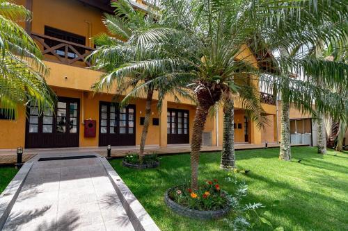 Apartamento 2 Dormit�rios A 190 Metros Da Praia de Bombas - An 06