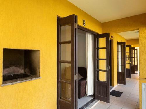 Apartamento 2 Dormit�rios A 190 Metros Da Praia de Bombas - An 06