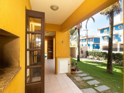 Apartamento 2 Dormit�rios A 190 Metros Da Praia de Bombas - An 06