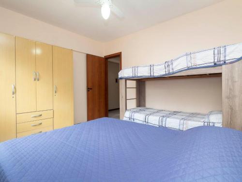 Apartamento 2 Dormit�rios A 190 Metros Da Praia de Bombas - An 06