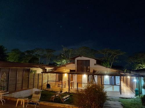Hostal Raizes De Noronha