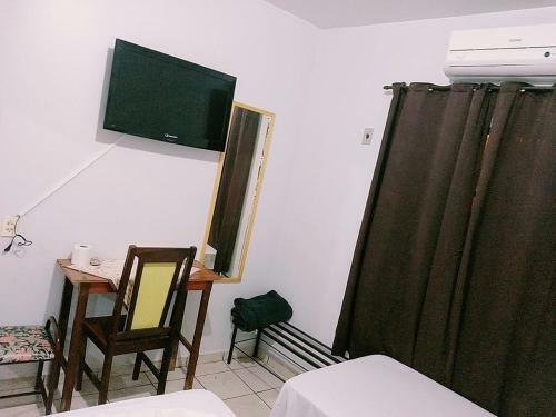 Hotel Yp�