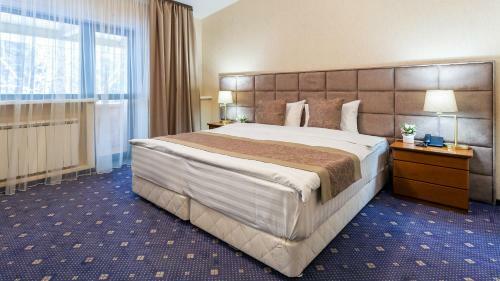 Sosnoviy Bor Hotel