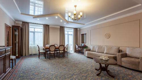 Sosnoviy Bor Hotel