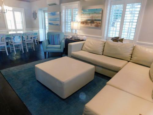 Hotel Sapodilla House
