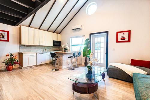Saunders Beach Cottage