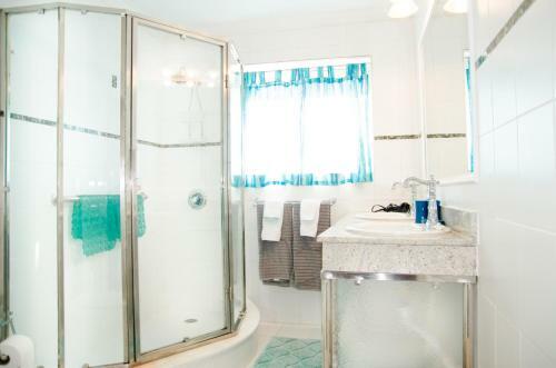 Villa Northwinds At Orange Hill Beach Private Pool
