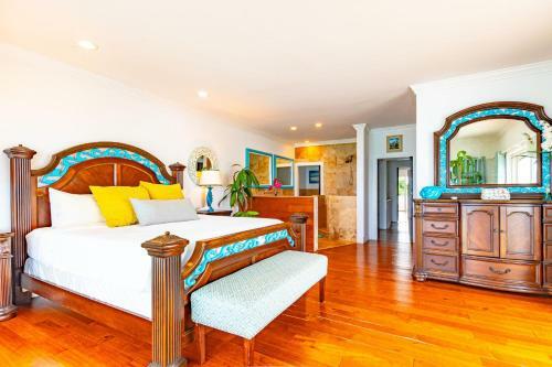 Ocean Front Villa Caprice 7 - Gated Community P. Pool