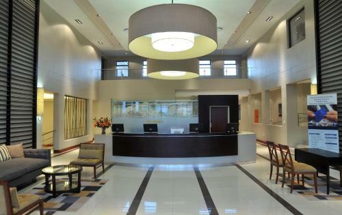Cresta Mahalapye Hotel