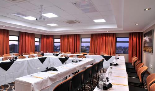 Cresta Mahalapye Hotel
