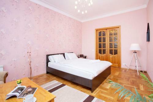 Apartments On Kupalovskaya