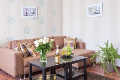 Apartment On Nezavisimosti 56