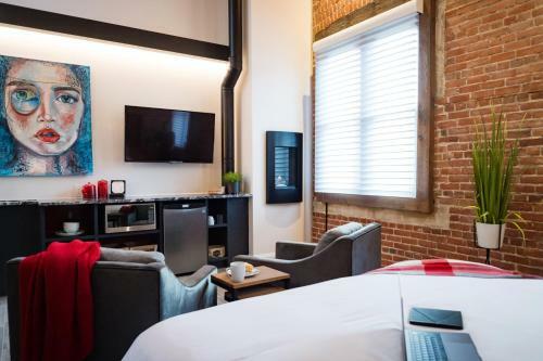 Hotel 48 King West