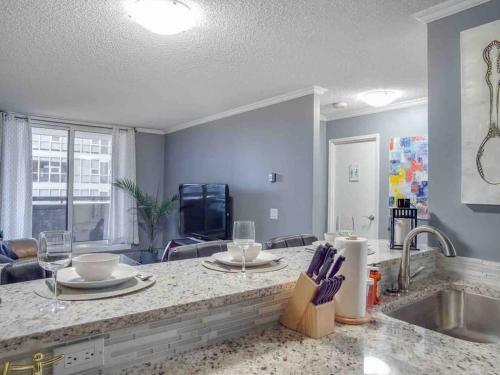 Cozy And Central Dt Home W Gym Coffee Parking Bbq