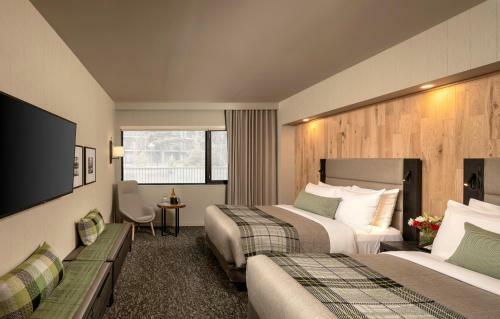 Peaks Hotel And Suites