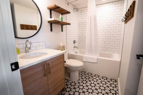 Hotel Basecamp Suites Canmore