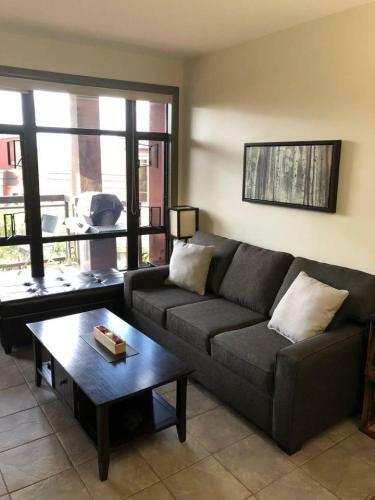 Upper Floor With Courtyard View #550