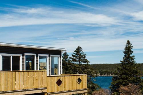 Hostal Whale House Guest House