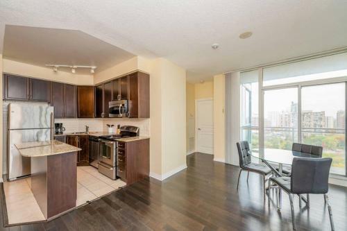 Apartamento Panoramic View 2br & 2bth - Opp Square One Mall
