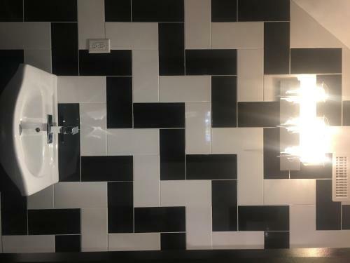 Hostal Room In Bb - Queen Studio Room Downtown Musees Montreal